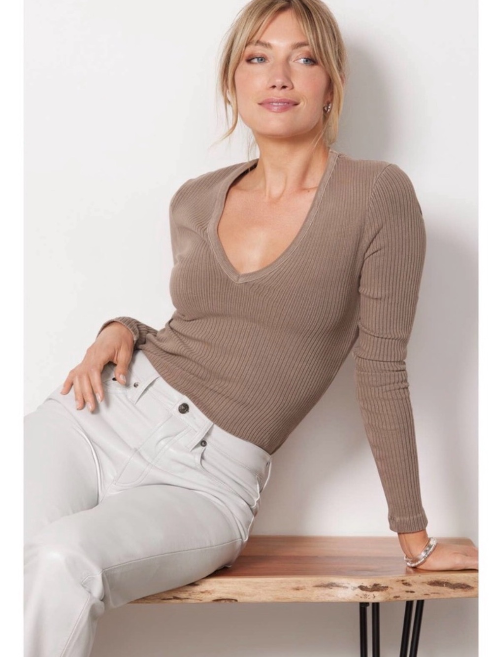 Agolde Tavi V Neck Long Sleeve Ribbed Top brown Size S